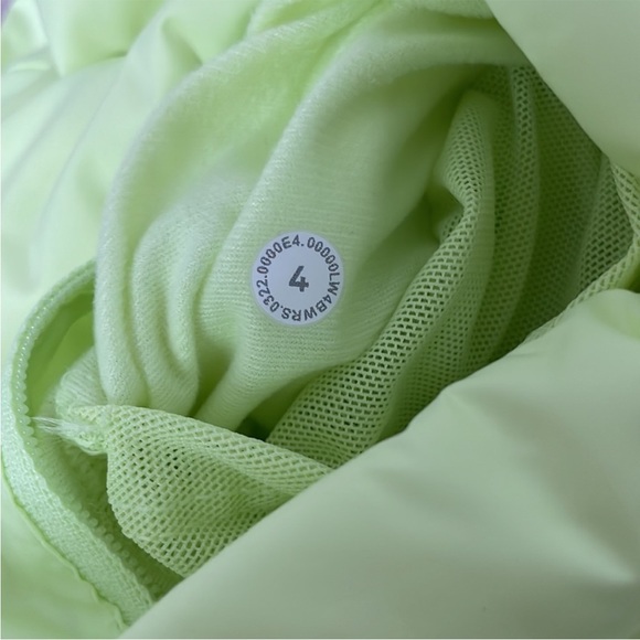 NWT Wunder Puff Hooded Jacket Faded Zap Size 4 - Picture 7 of 9